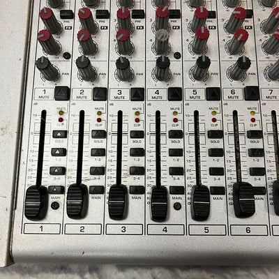 Behringer UB2442FX-Pro Rackmounted Mixer