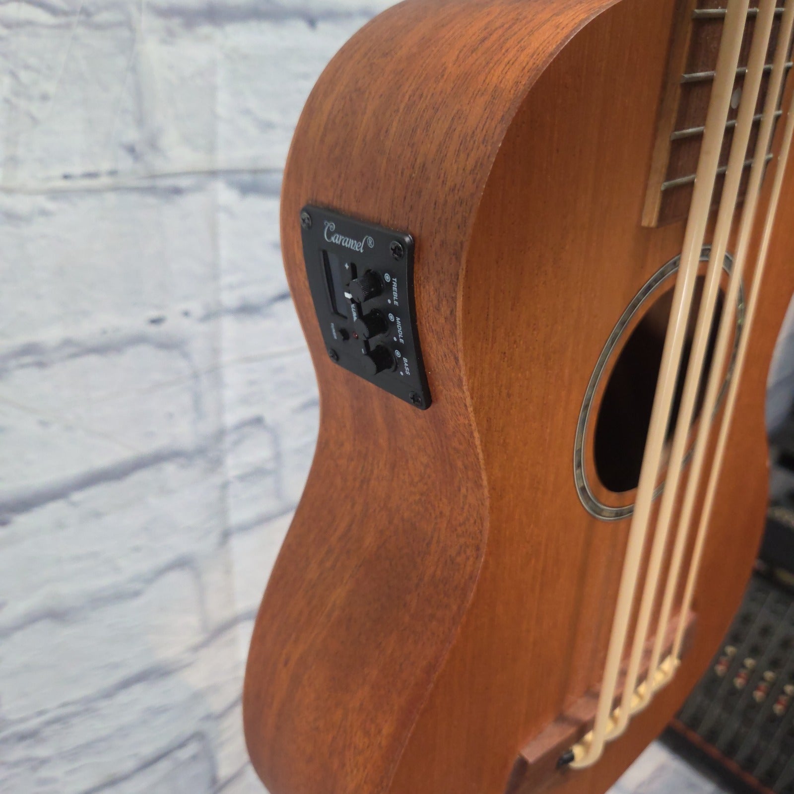 Caramel U Bass Acoustic Bass