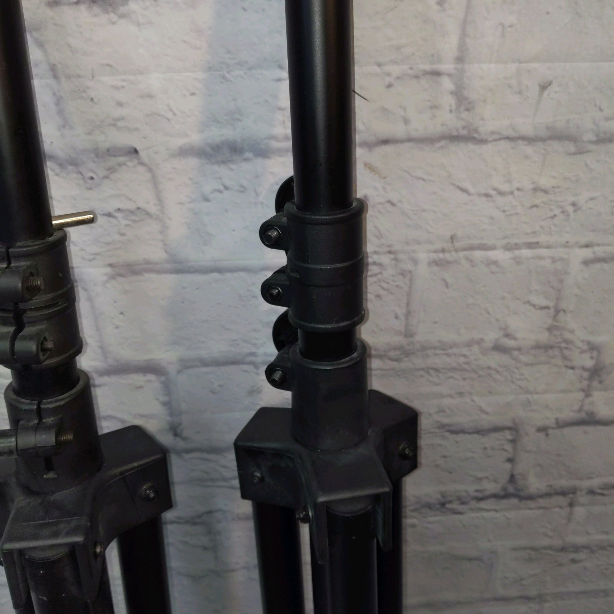 Proline LS-T2BK Speak Stand Tripod Speaker Pole Pair