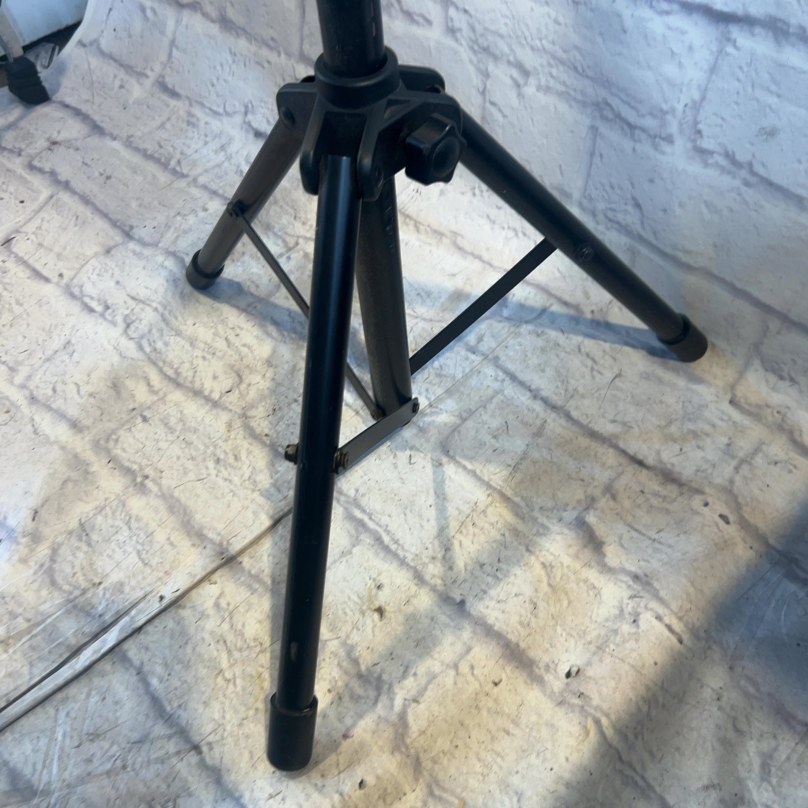 Belmonte Conductor Stand Sheet Music Stands (Large)