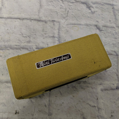 Fender Mini 57 Twin Amp null