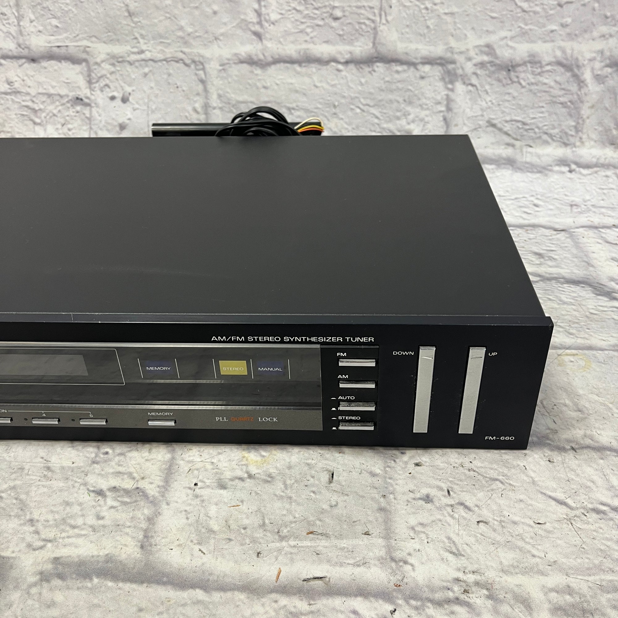 Fisher FM-660 Radio Tuner