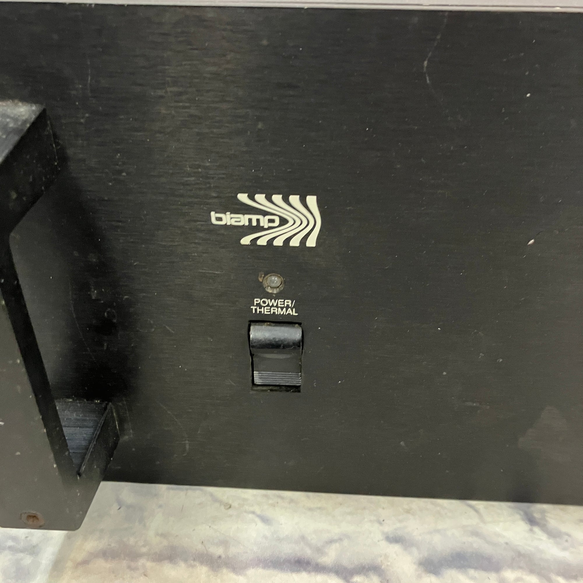 Biamp Model 2500 Stereo Power Amplifier