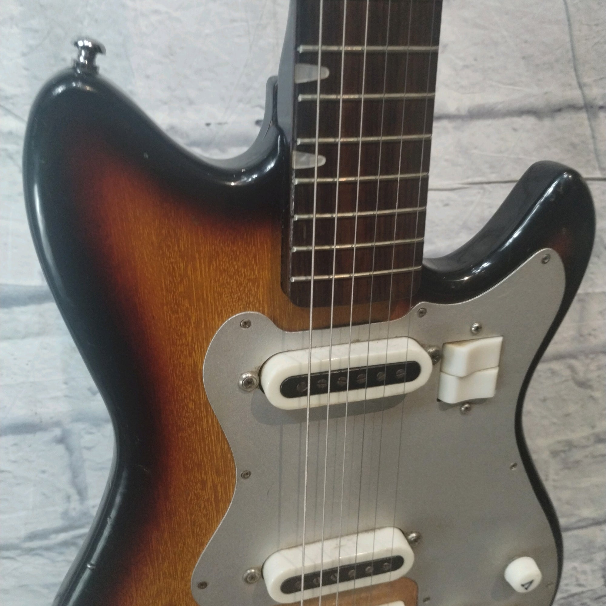 Guyatone LG55 Vintage Electric Guitar Sunburst