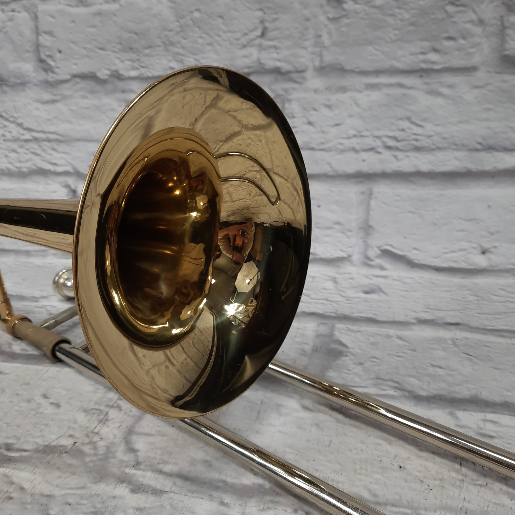 Hunter HTB6420HL Bb Trombone - Includes 12C mouthpiece and hard case - Ready to play!