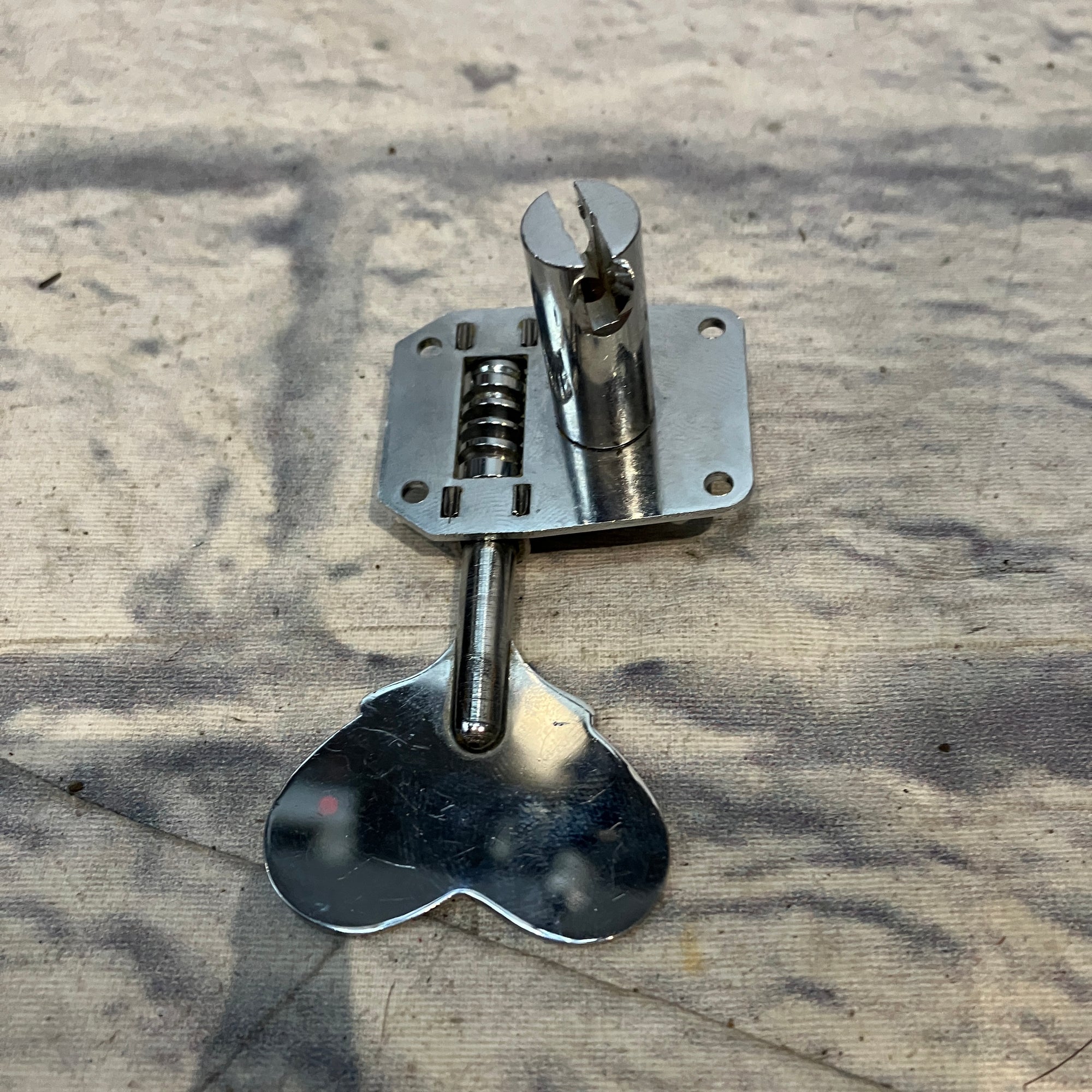 Ibanez Roadstar II Heart Bass Tuner