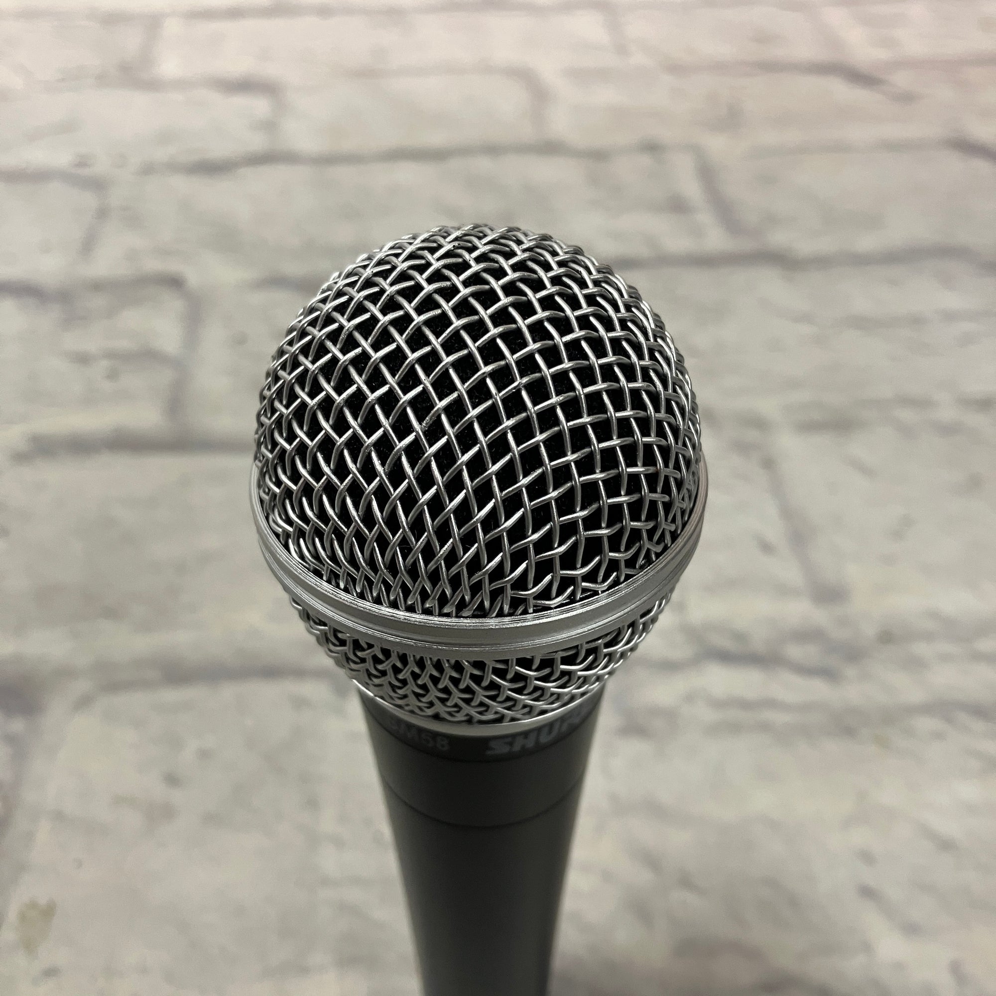 Shure SM58 Dynamic Microphone