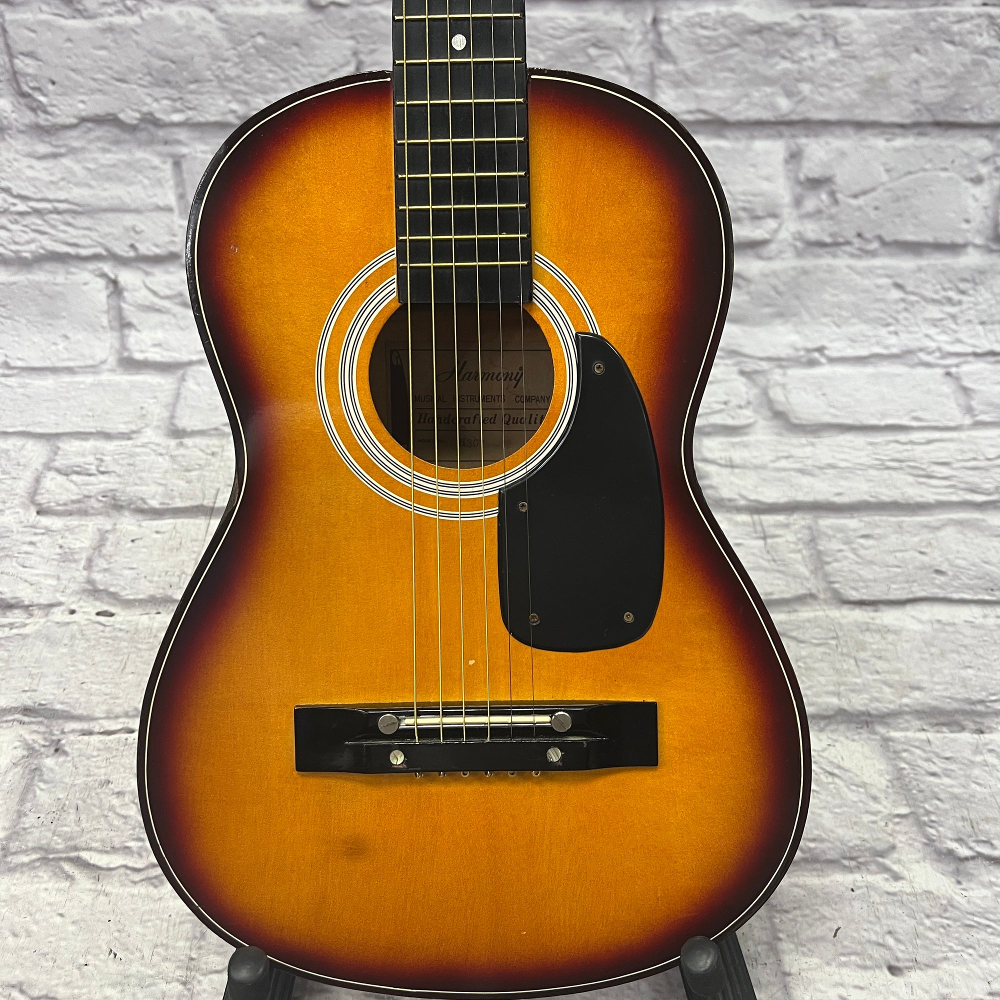 Harmony H303 Parlor Guitar - Evolution Music