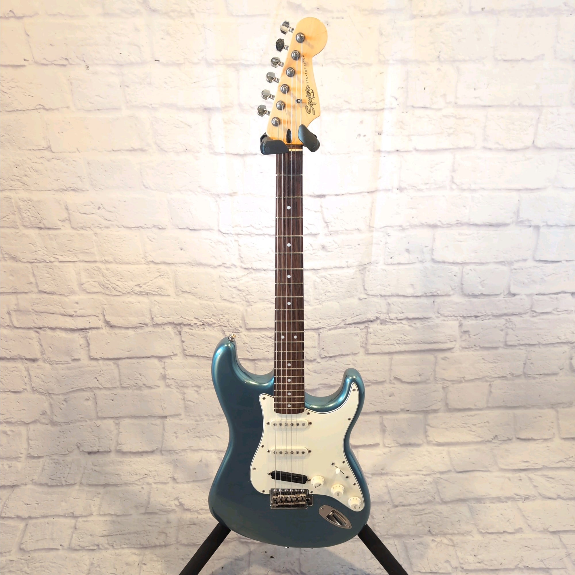 Squier Strat Gun Metal Blue Electric Guitar 60's Classic Vibe Body, Vintage Modified Neck, Hot Rails