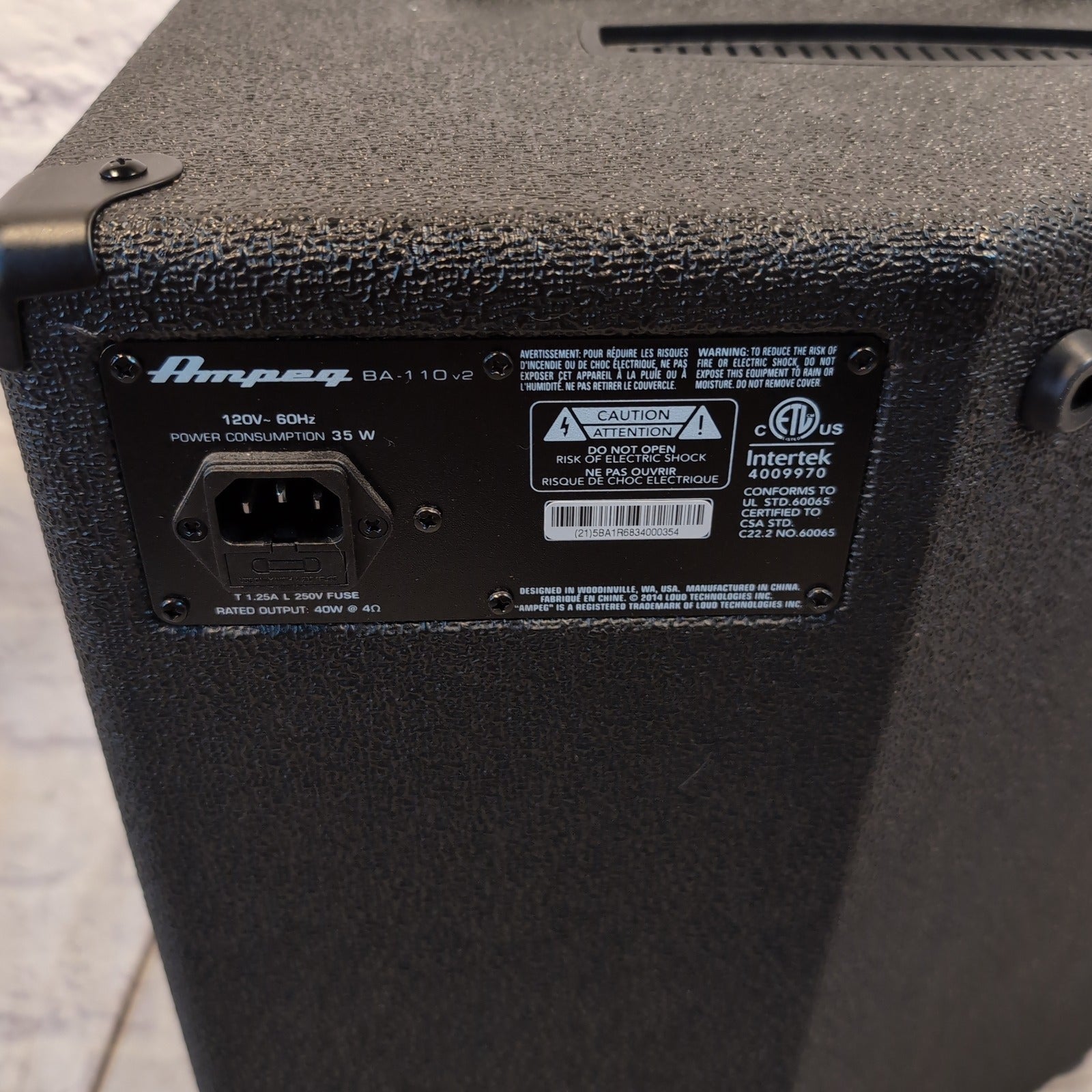 Ampeg BA-110 V2 Bass Guitar Combo Amp