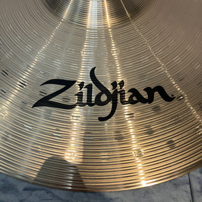 Zildjian ZBT 18" Crash Cymbal