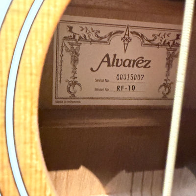 Alvarez RF-10 Dreadnaught Acoustic Guitar With Soft Case