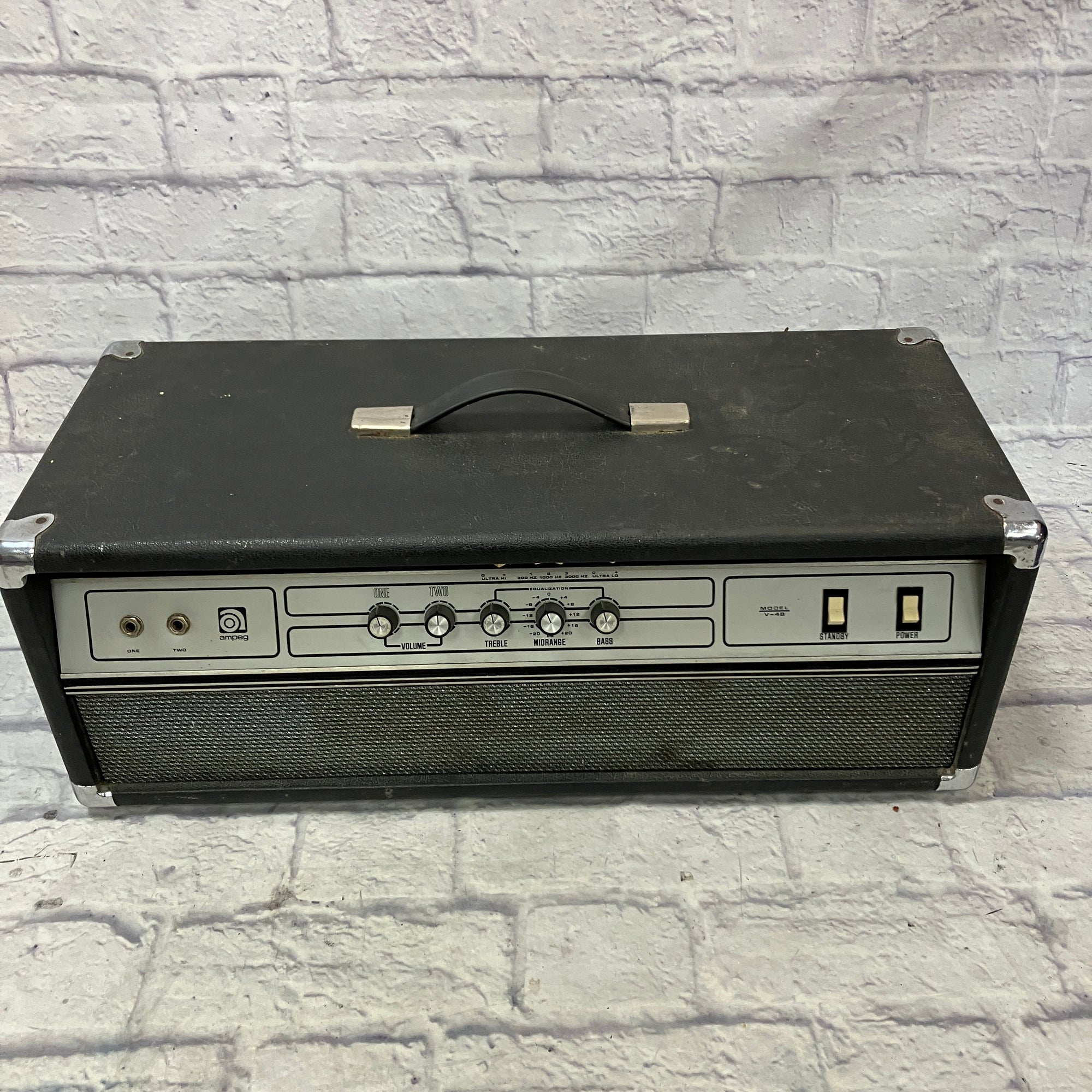 Ampeg V4B Tube Bass Head (Recently Serviced)