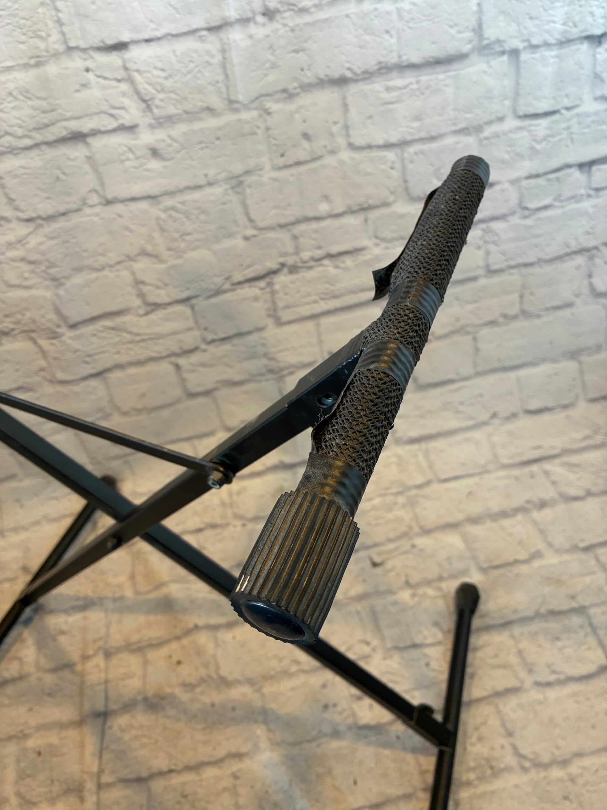 Unknown Keyboard Stand