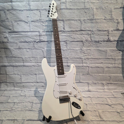 Rafferty Guitars White Strat Electric Guitar