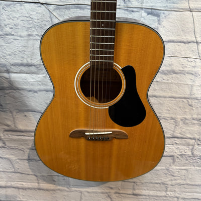 Alvarez RF-10 Dreadnaught Acoustic Guitar With Soft Case