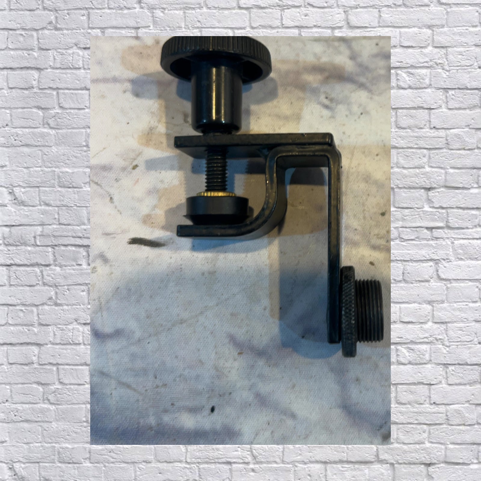 Unknown Pair of Drum Mic Mounting Clips