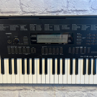 Casio WK-220 61-Key Electronic Keyboard / Organ