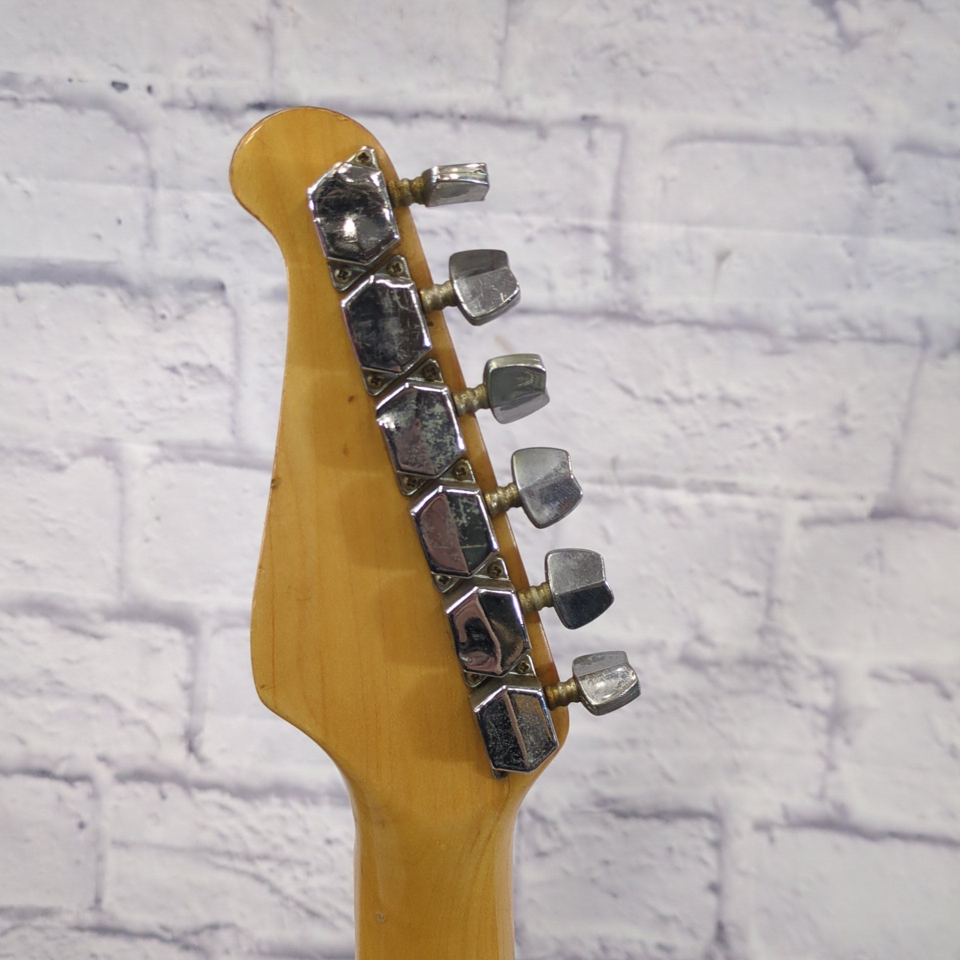 Lotus Strat Style with Bullet Truss Rod Electric Guitar