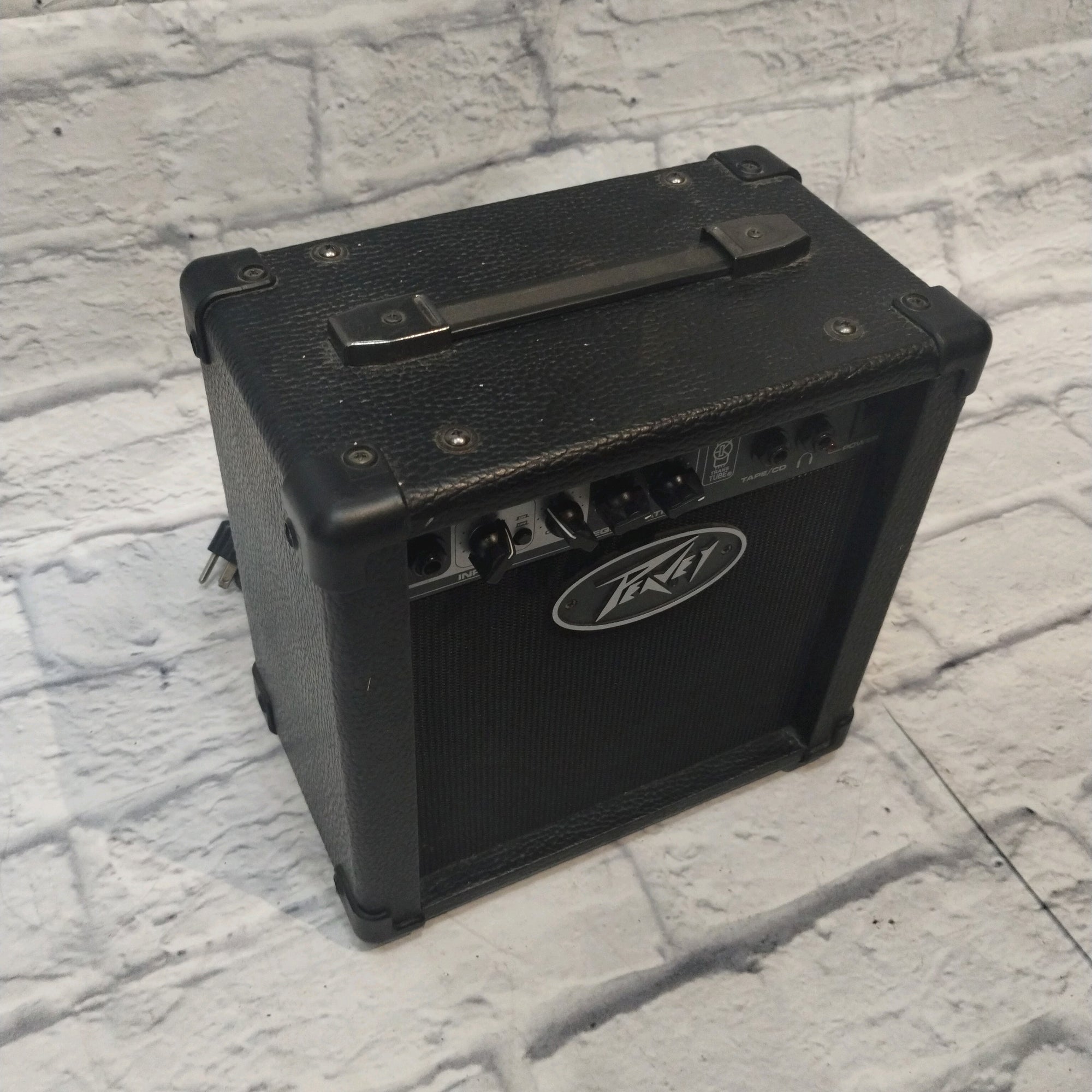 Peavey Max 126 Bass Amplification - Bass Guitar Combo Amp