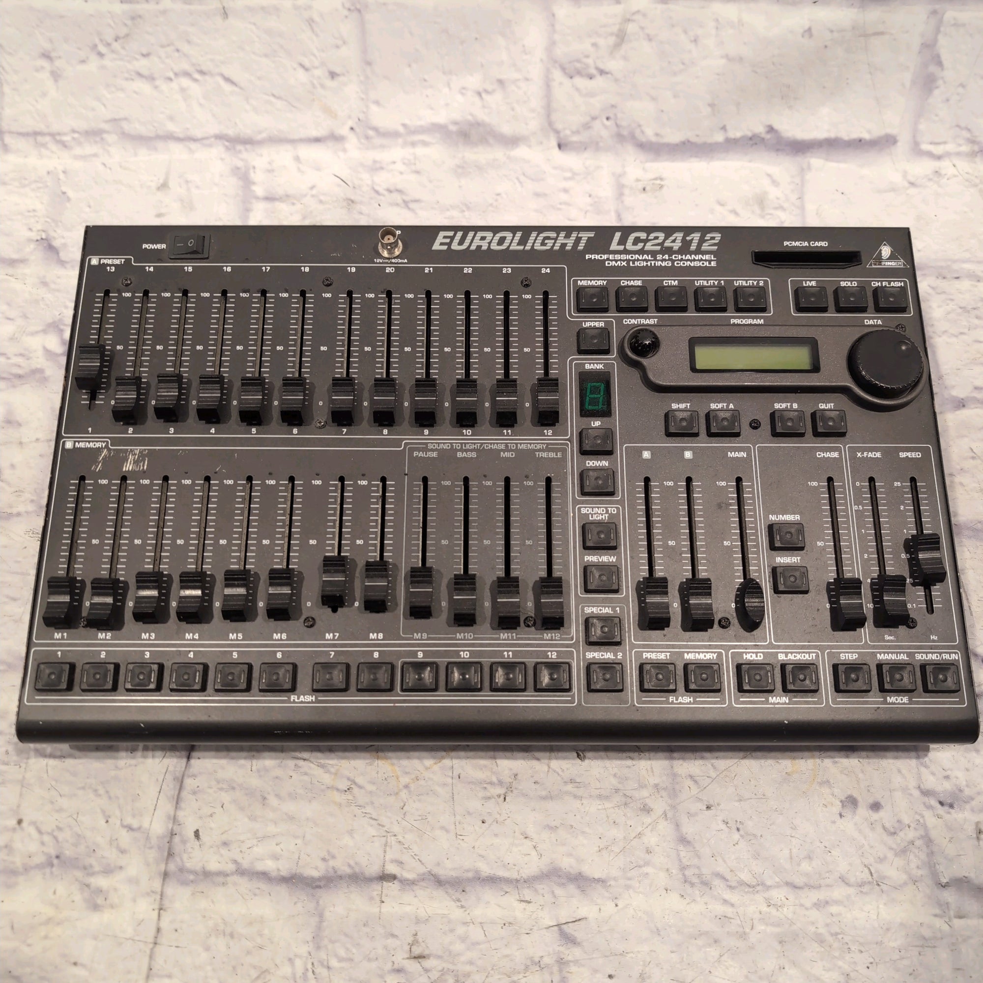 Behringer Eurolight LC2412 24-Channel DMX Lighting Console