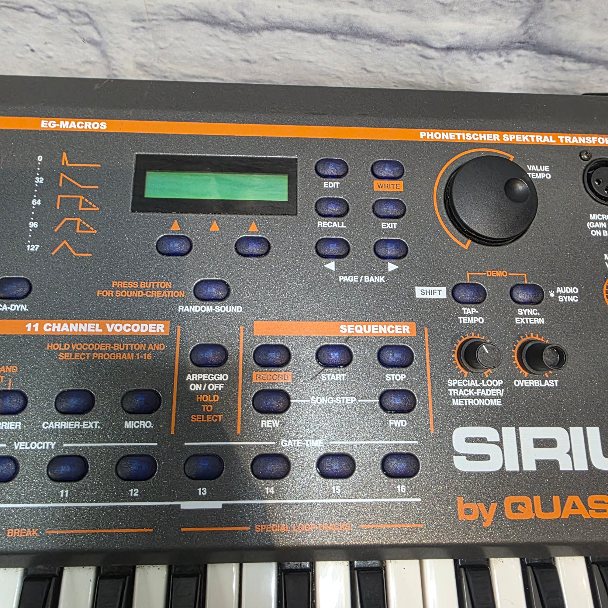 Quasimidi Sirius Analog Synth