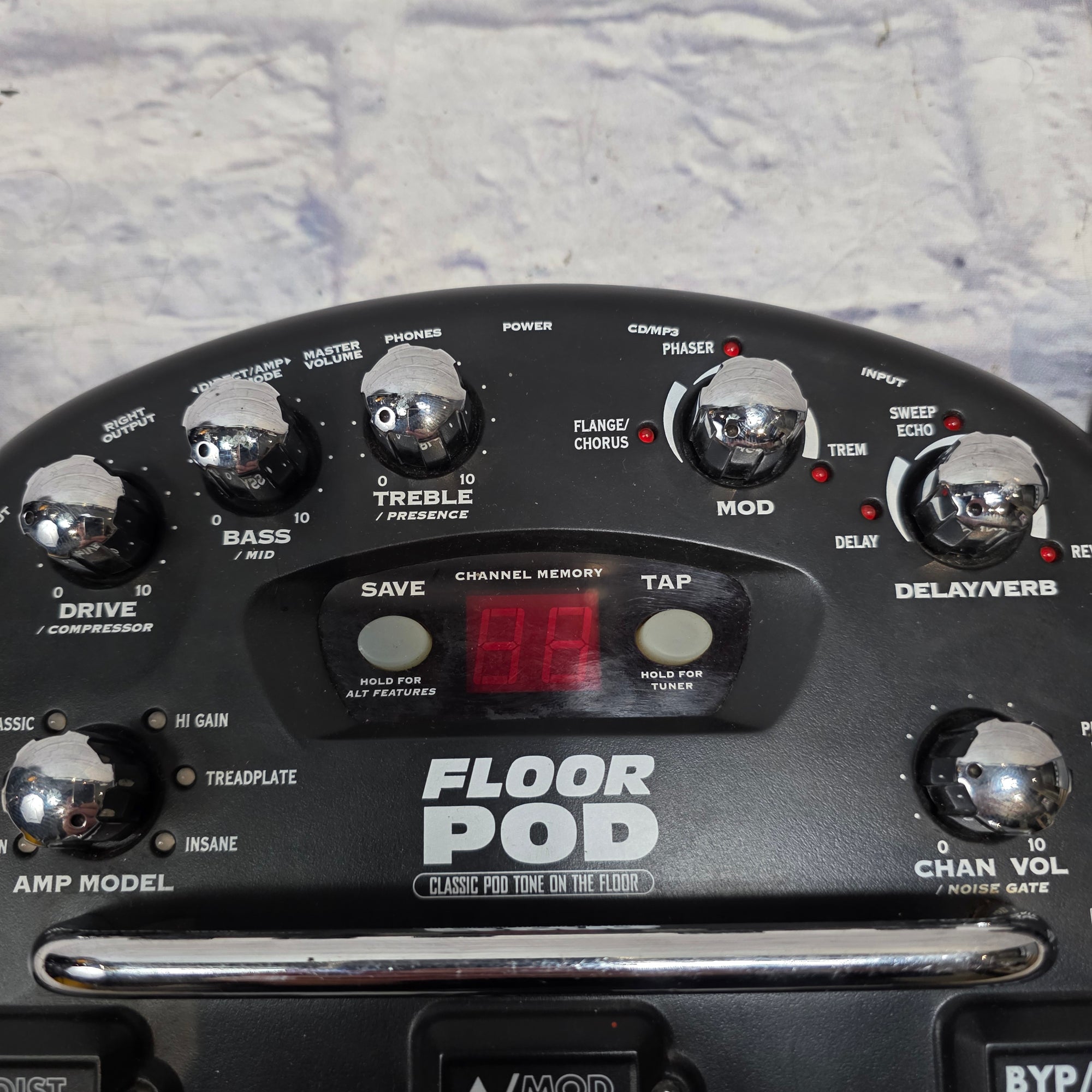 Line 6 Floor Pod Effects Pedal - no power supply