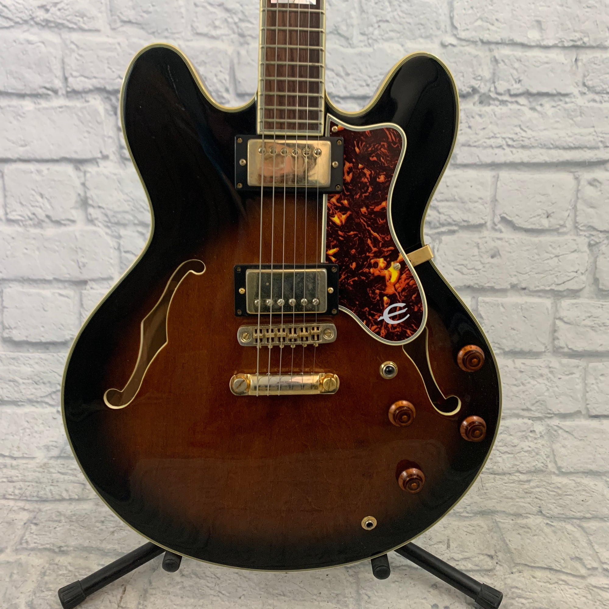 Epiphone Sheraton - VSB Semi Hollow w/ Hardshell Case