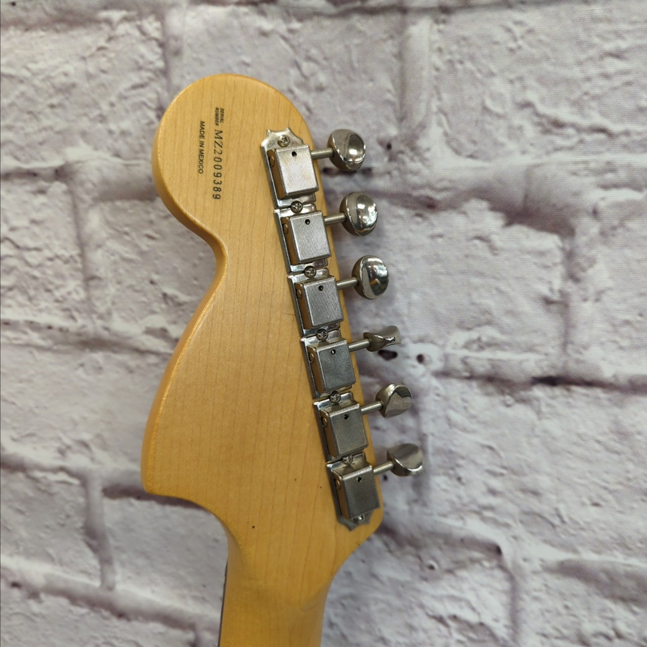 Fender FSR Flat Black Fat Strat HSS Deluxe Series Stratocaster Electric Guitar 2002 MIM