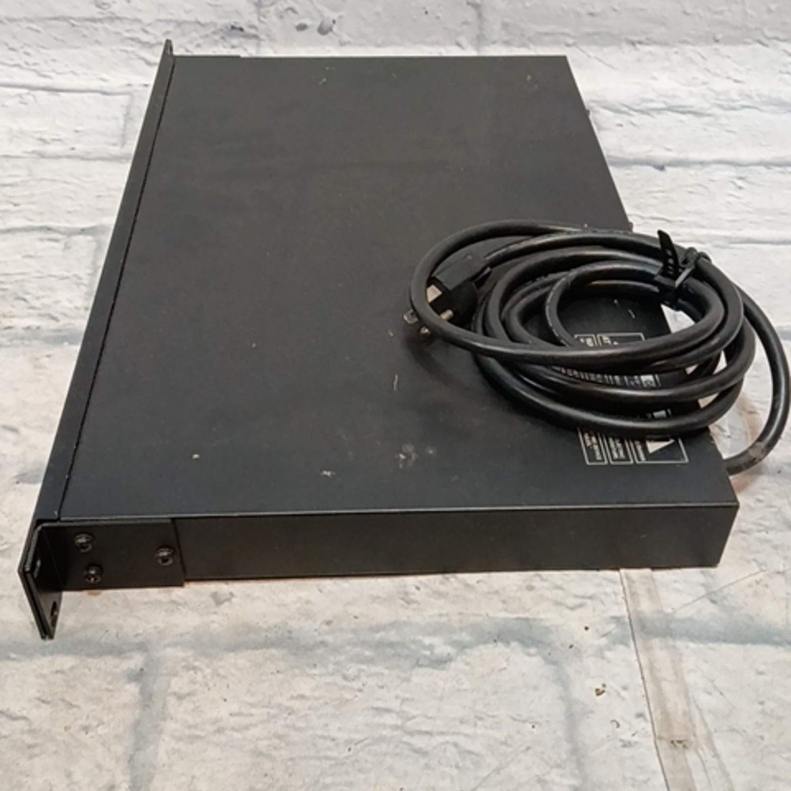 Roland A-880 MIDI Patcher / Mixer 8 In 8 Out  Rack Unit