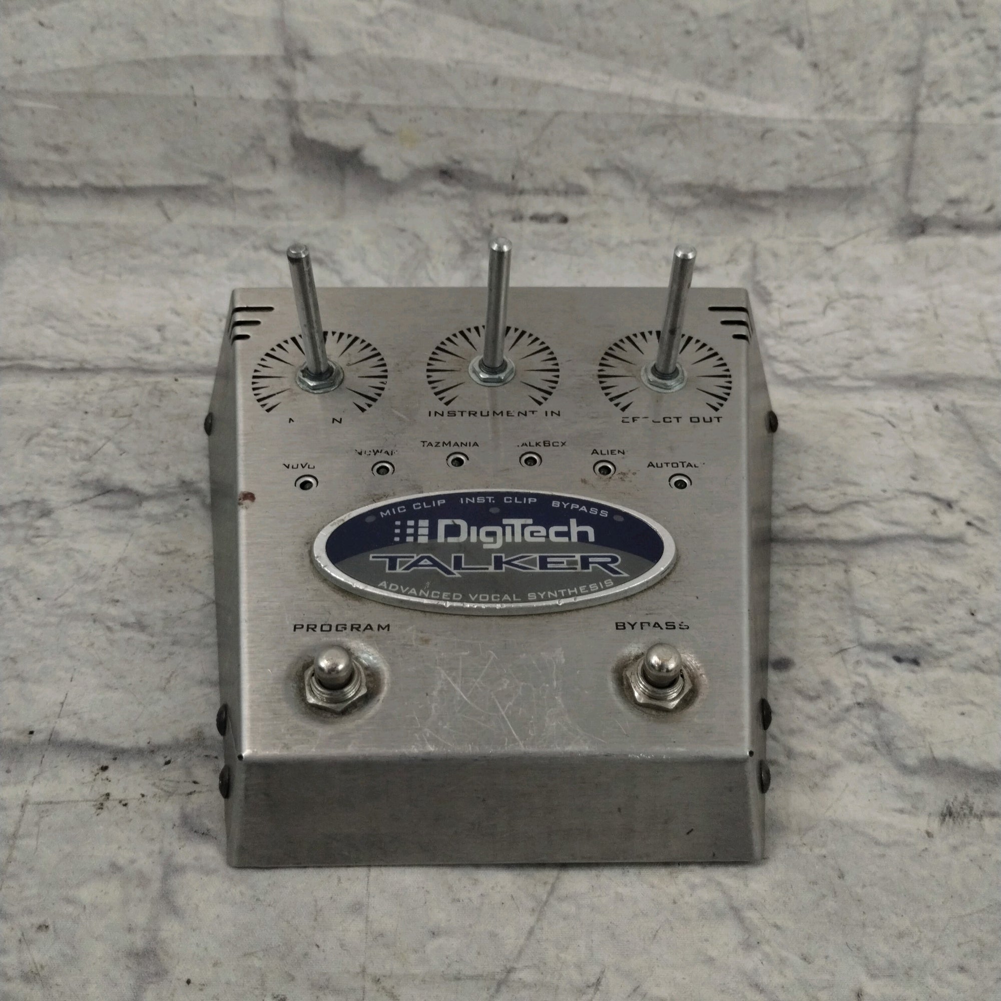 digitech talker pedal Digitech Talker Advanced Vocal Synthesis Talkbox Pedal