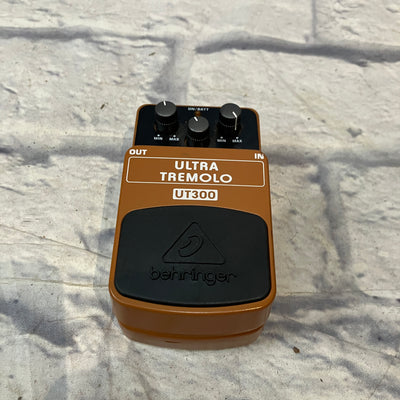 Behringer UT300 Ultra Tremolo Pedal
