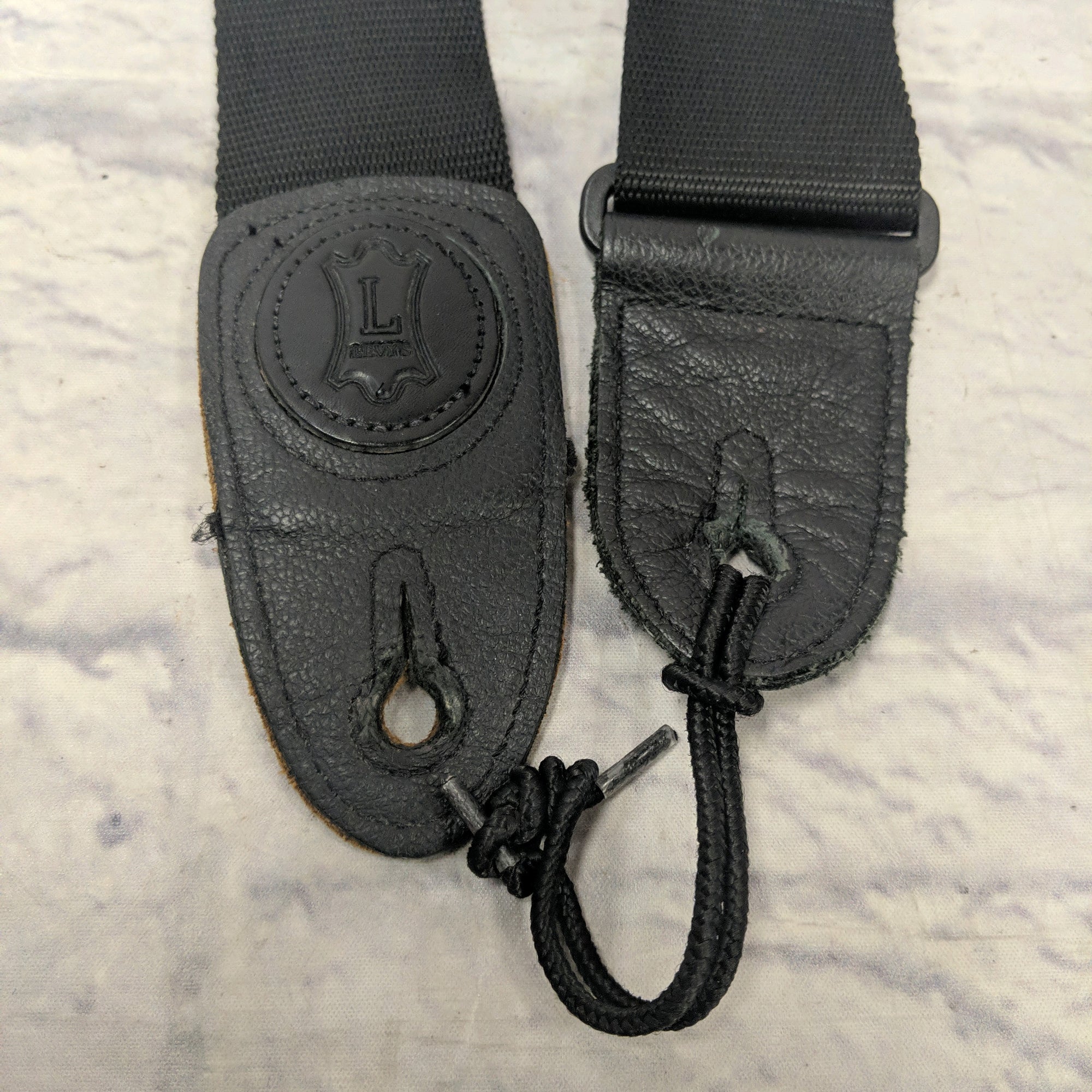 Levy's Black Strap With Red Star Strap