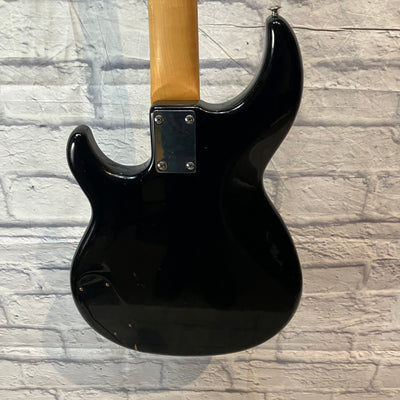 Yamaha BB 300 Bass Guitar W/Case