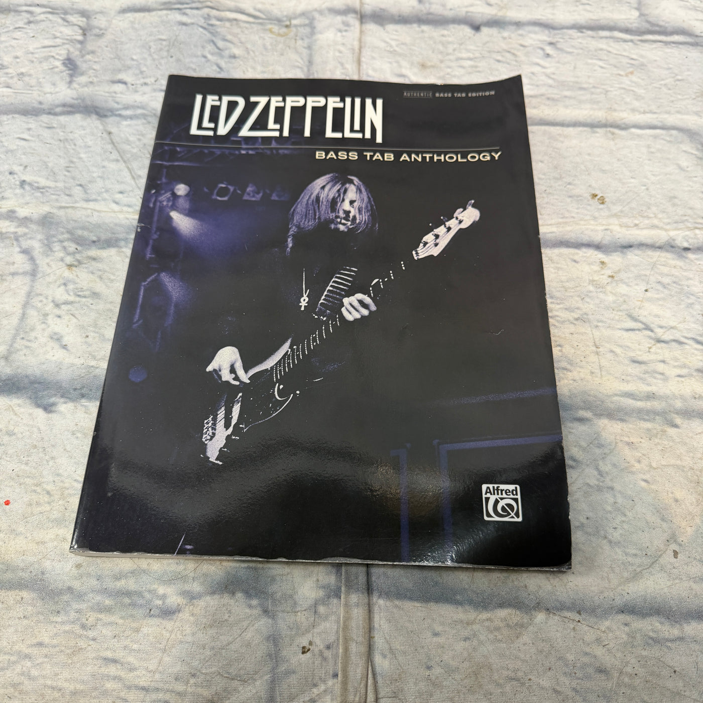 Alfred Led Zeppelin Bass Tab Anthology Book