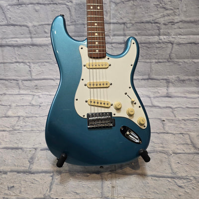 Fender Standard Strat Lake Placid Blue (Made In Mexico) Electric Guitar