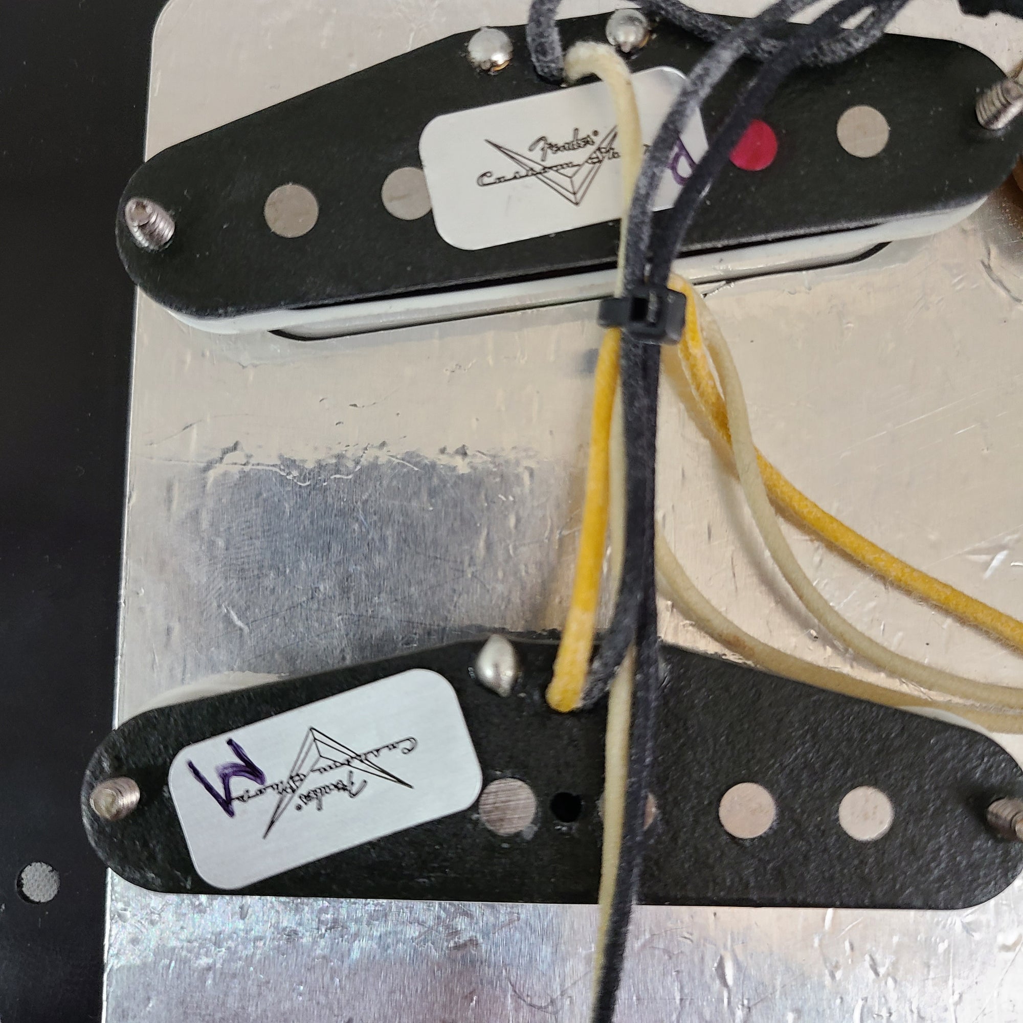 Fender Stratocaster Pickguard Pre-wired w/ Nashville Pickups