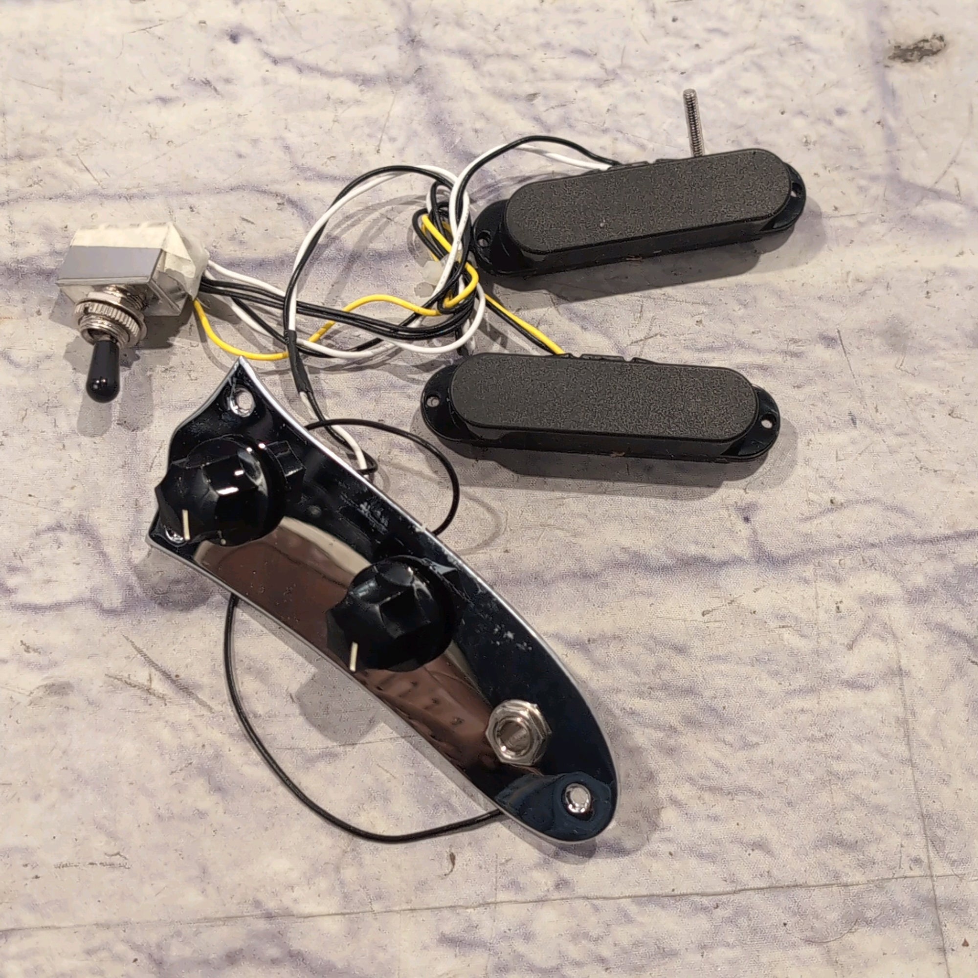 Squier Pickups, Control Plate, Wiring Harness from Sonic Mustang