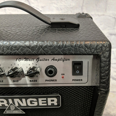 Behringer GTA106 Guitar Practice Amp