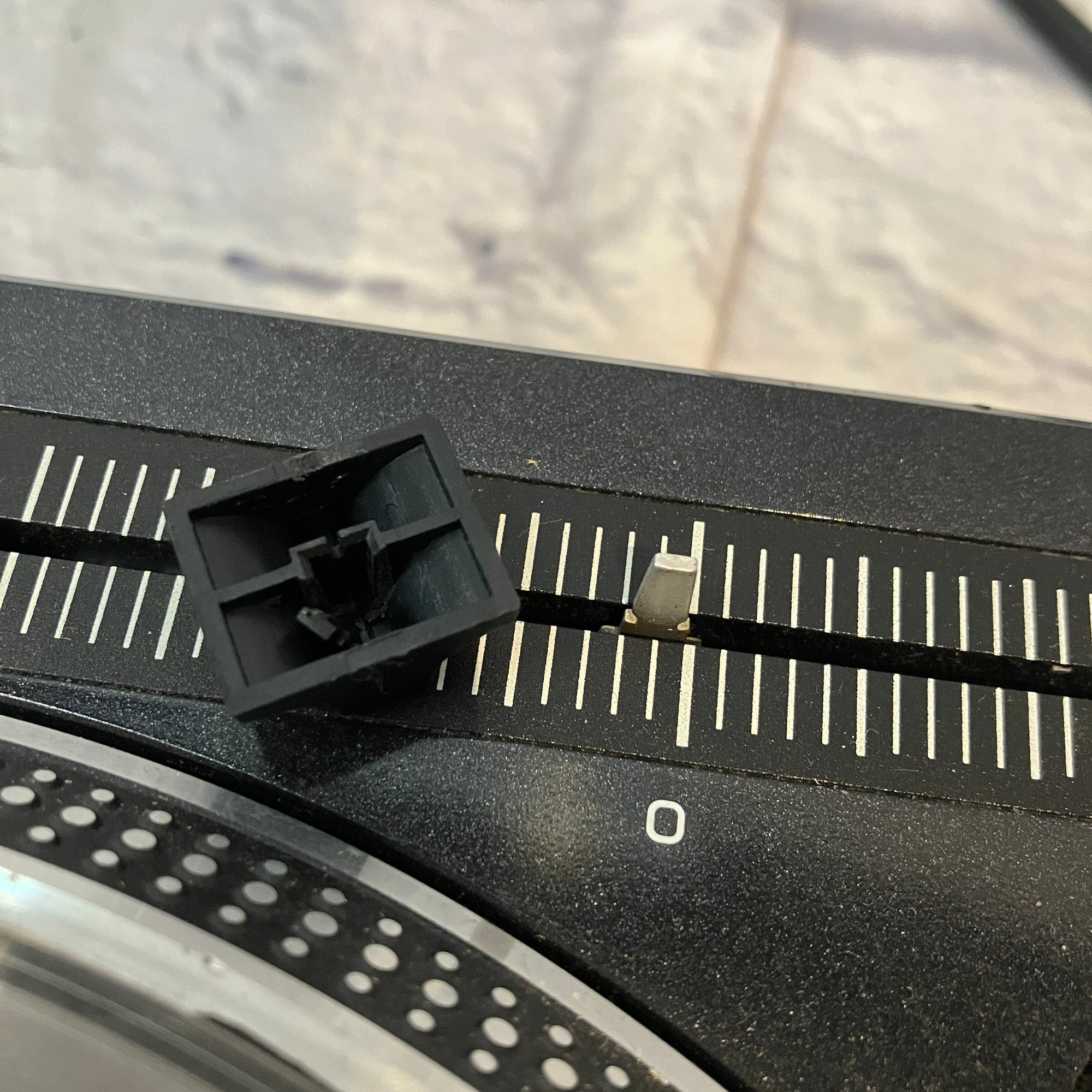 Denon DN-S3700 CDJ / DJ Turntable