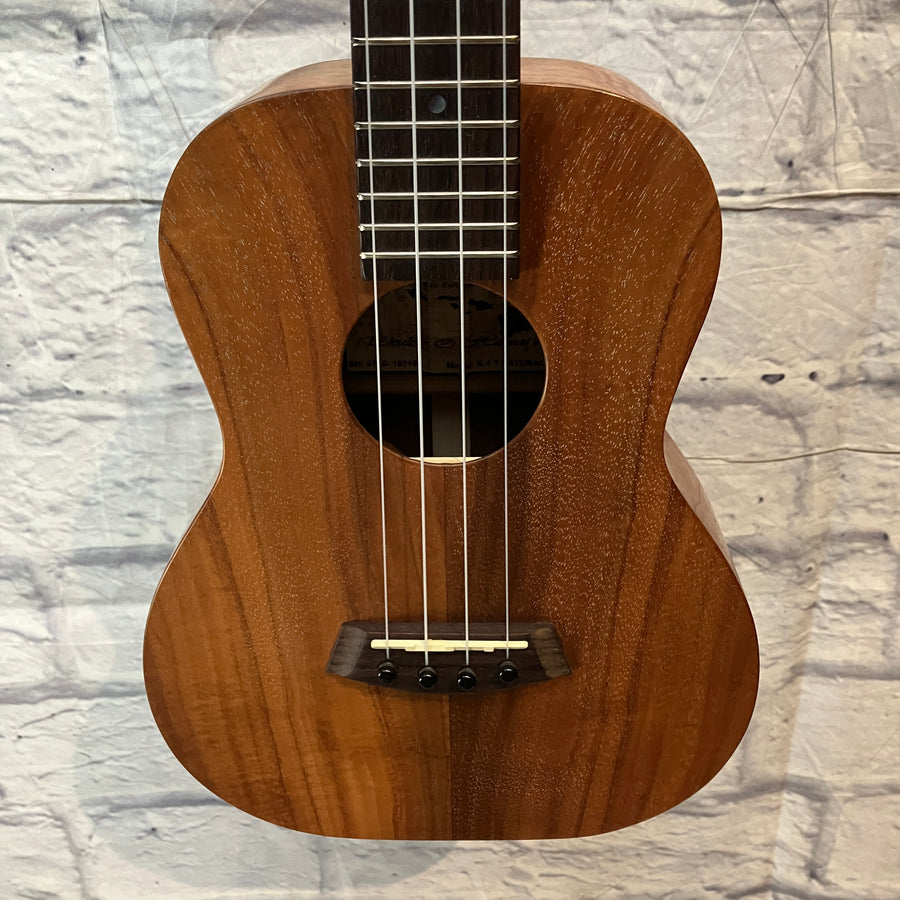 Kanile'a K-1 Tenor Ukulele w/ case
