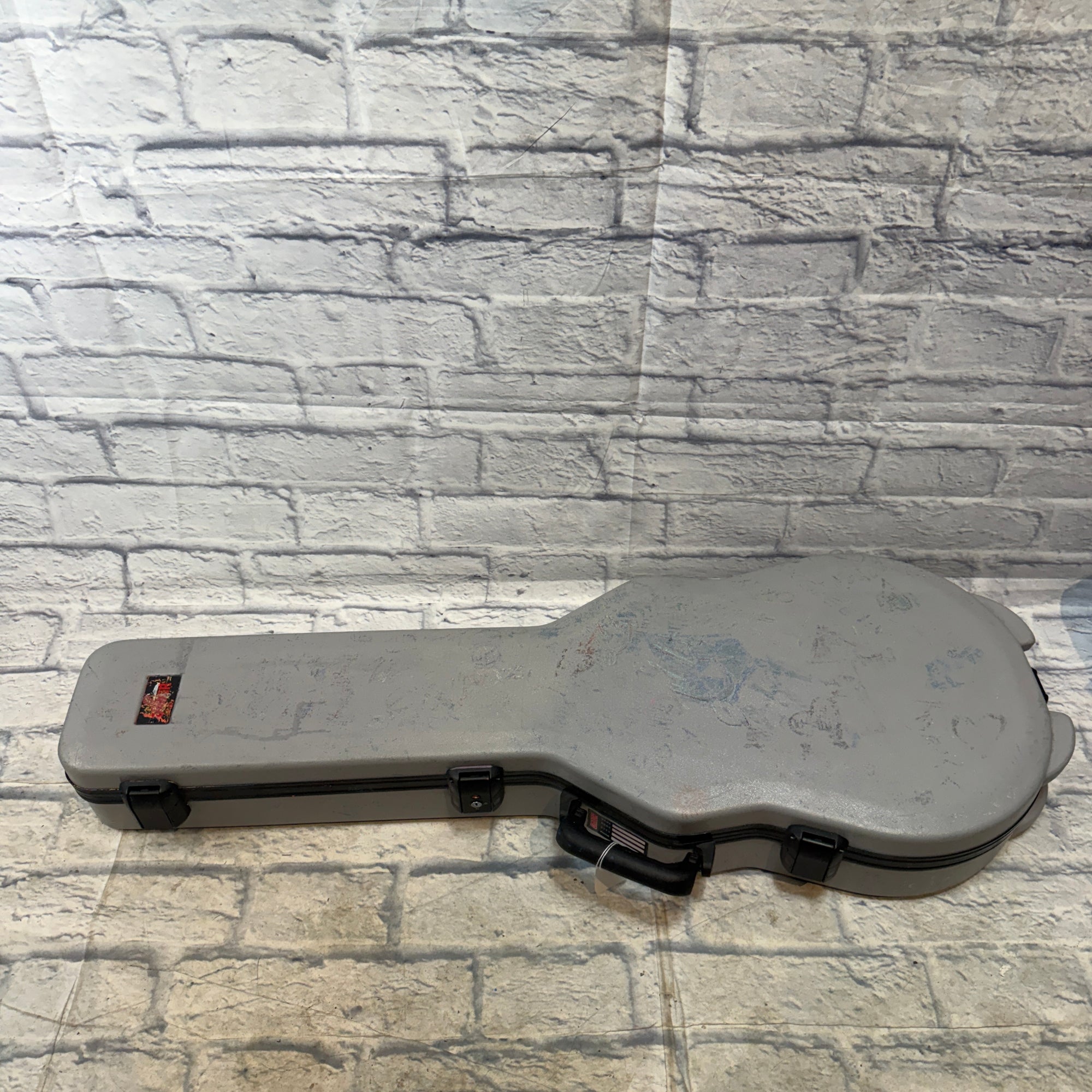 Gibson Gator Case ( TSA lock- no keys included) Hard Case