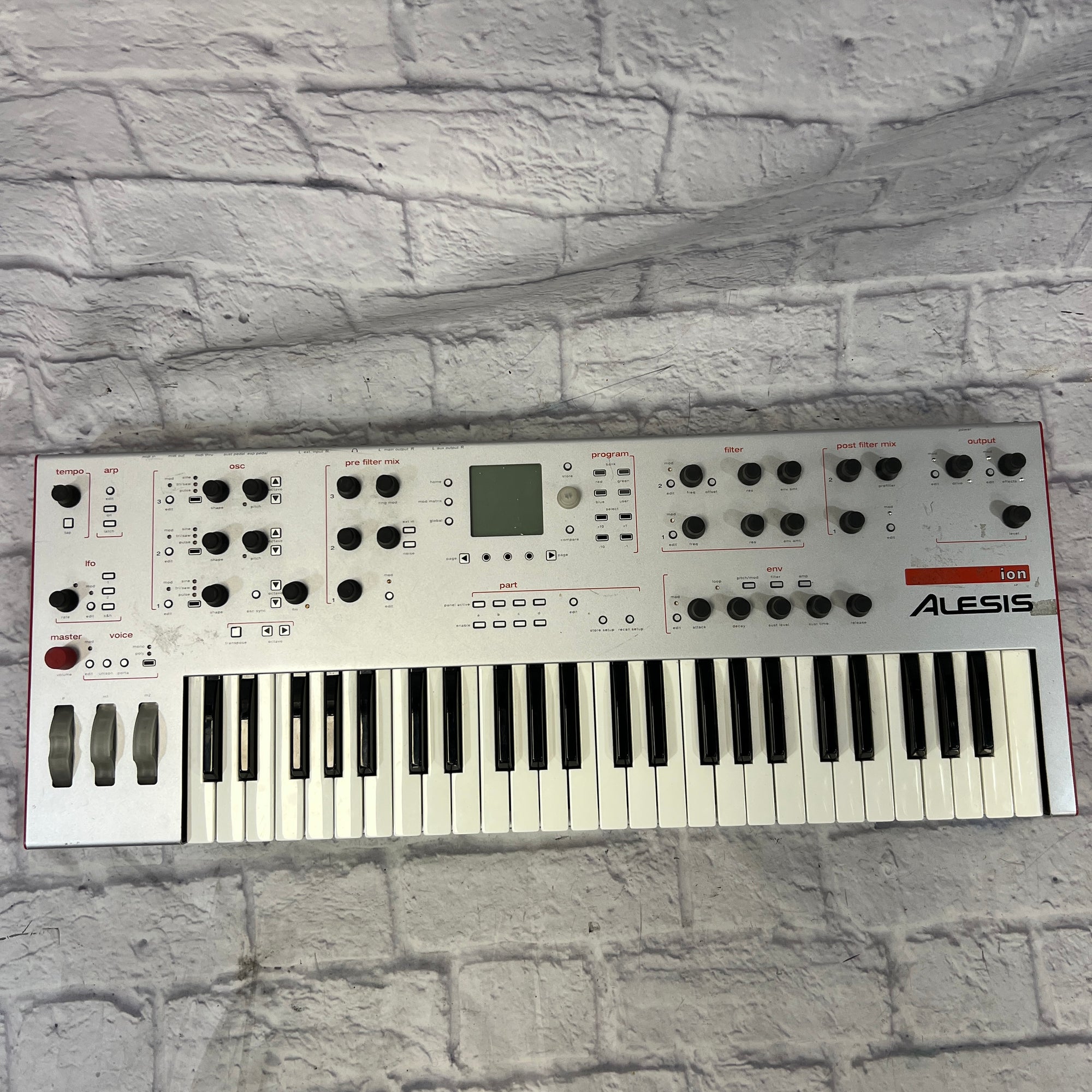Alesis Ion 49 Key Modeling Synth