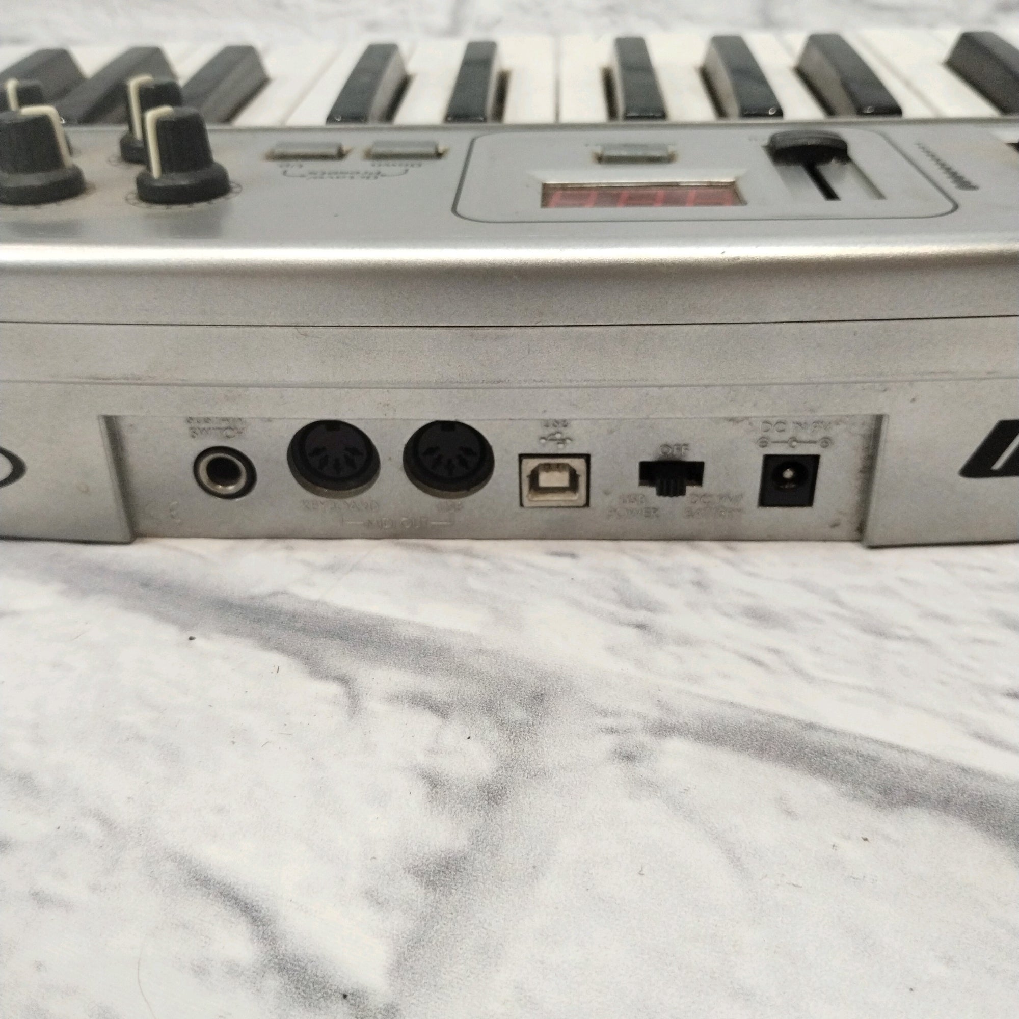 M Audio Oxygen 8 Midi Controller