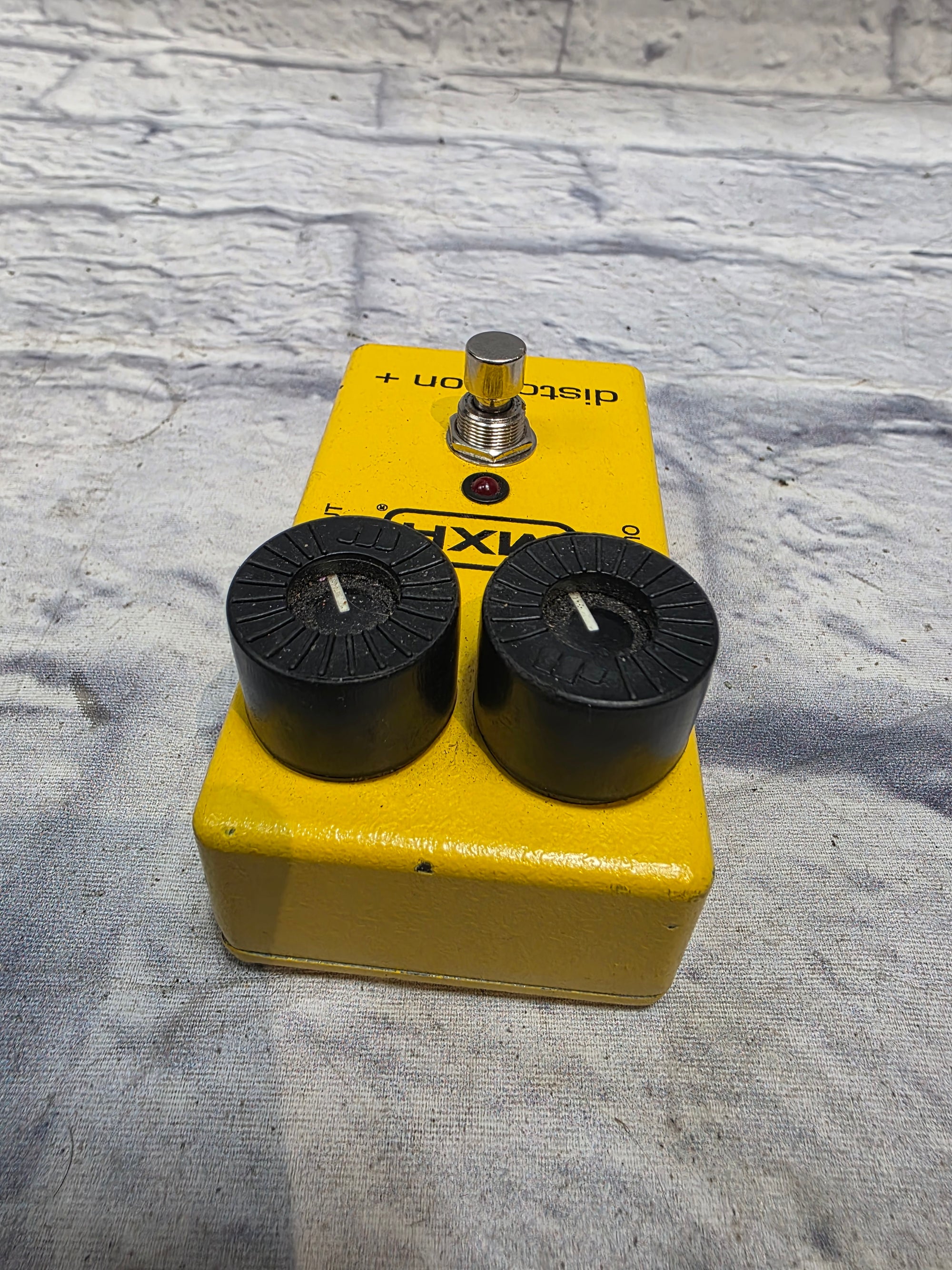 MXR Distortion + Distortion Pedal