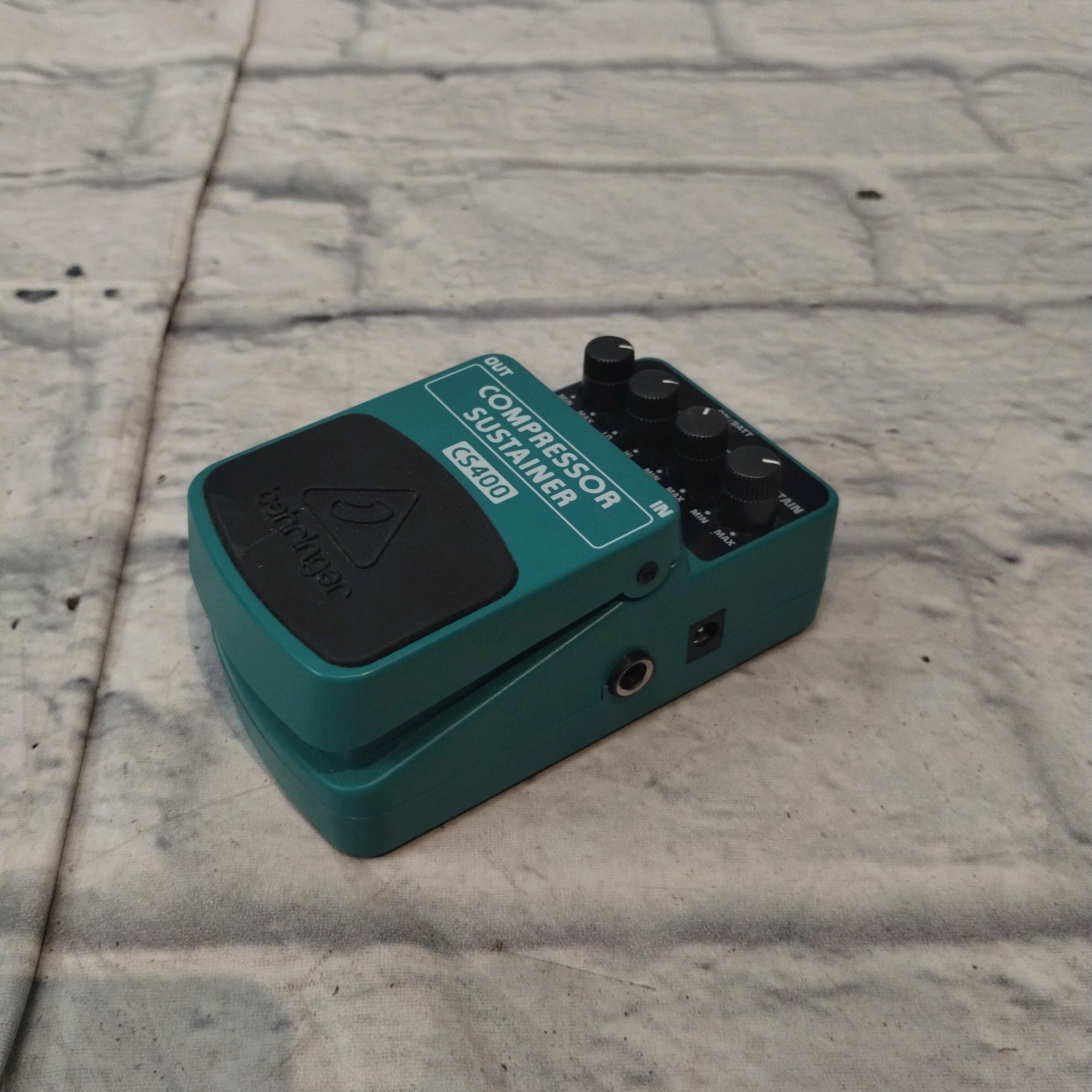 Behringer CS400 Compressor Sustainer Pedal Compression Pedal