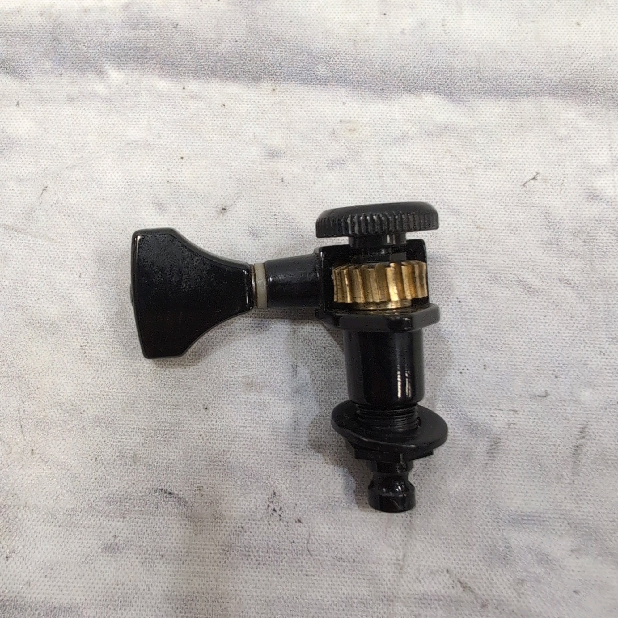 Hipshot Open Gear Locking Tuners (Black)