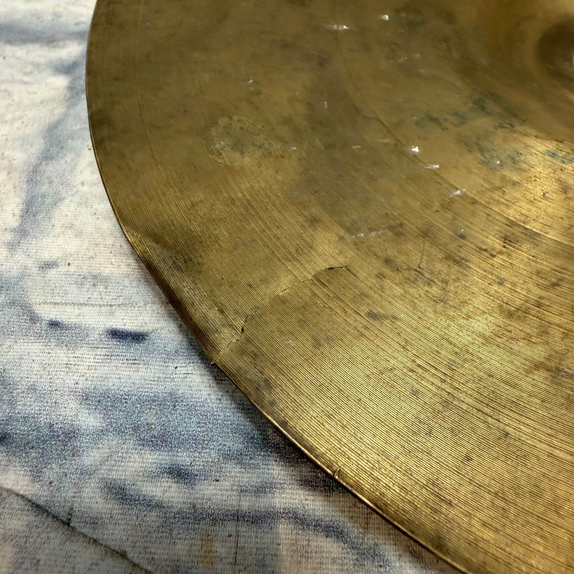 Unknown 10" Splash Cymbal CRACKED