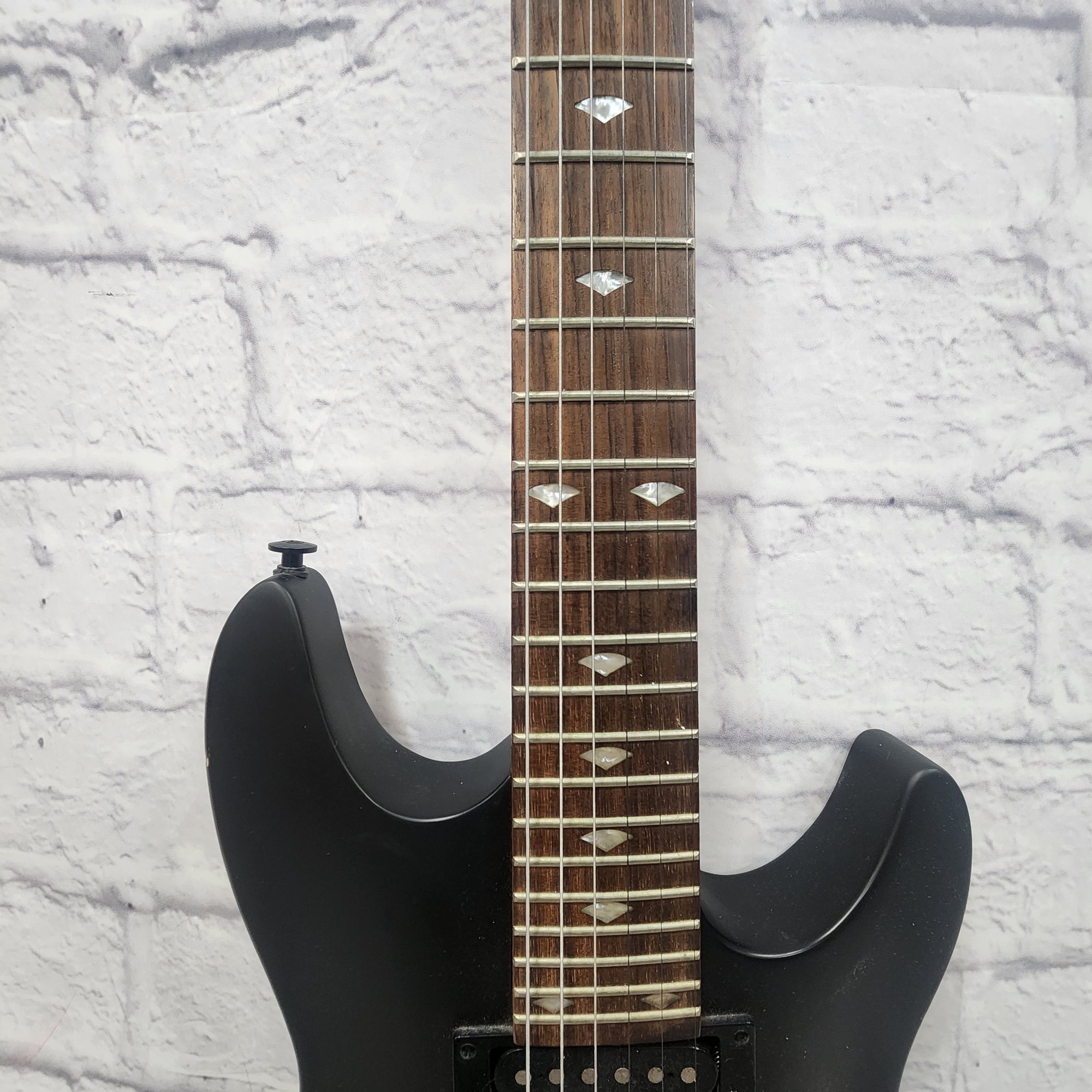 Laguna LE50 Short Scale Electric Guitar