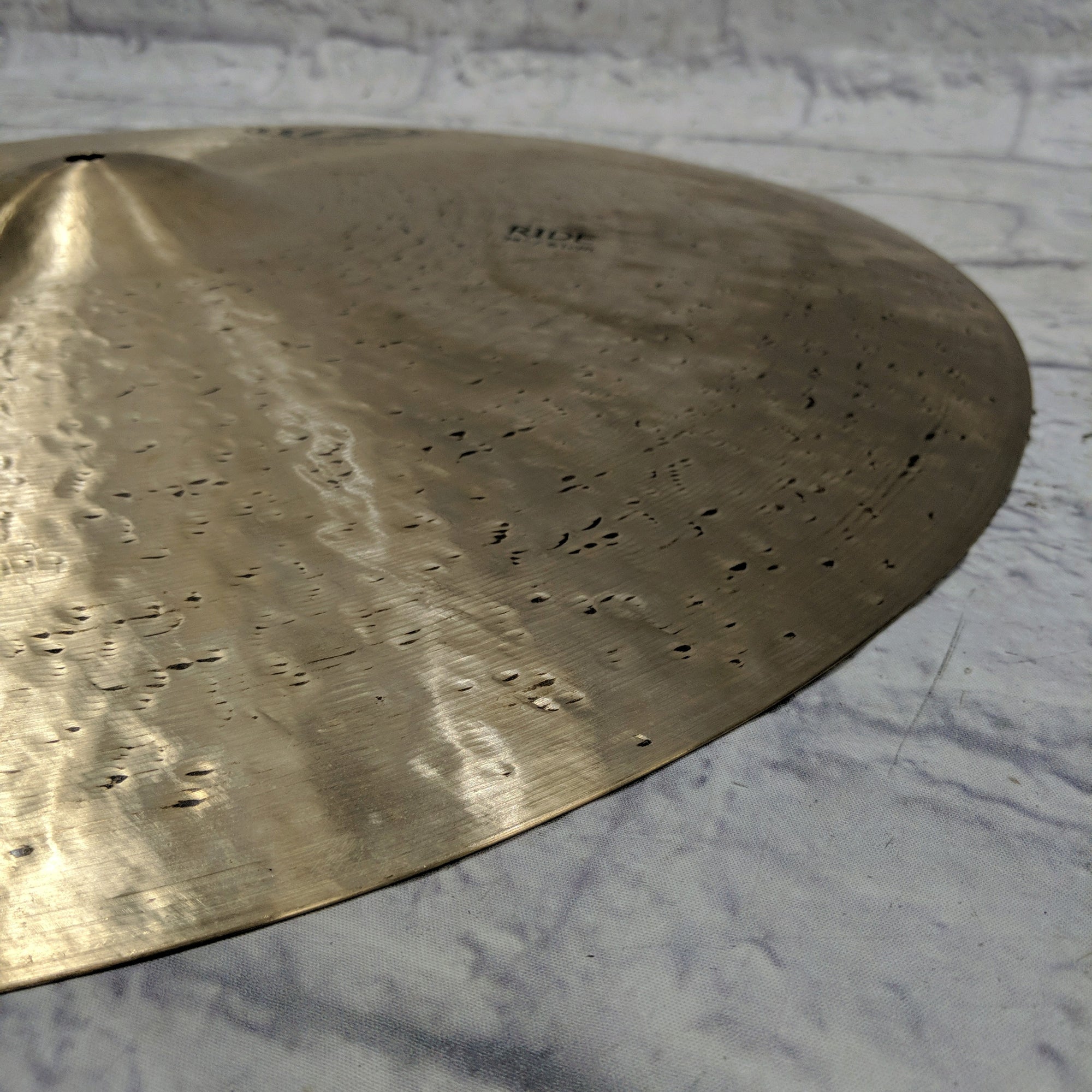 Diril XWorship Crash Ride Cymbal 24in (small crack)